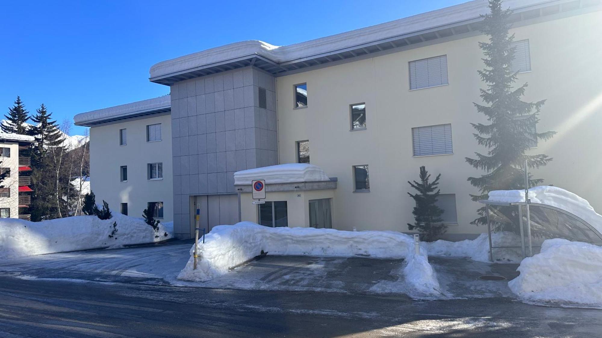 Piz Alpina Grosse, Moderne Mit Bergsicht * Davos